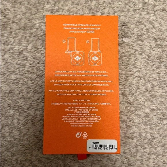 NWT Tory Burch Silicone Apple Watch Band - Green, 38mm/40mm - Picture 2 of 4